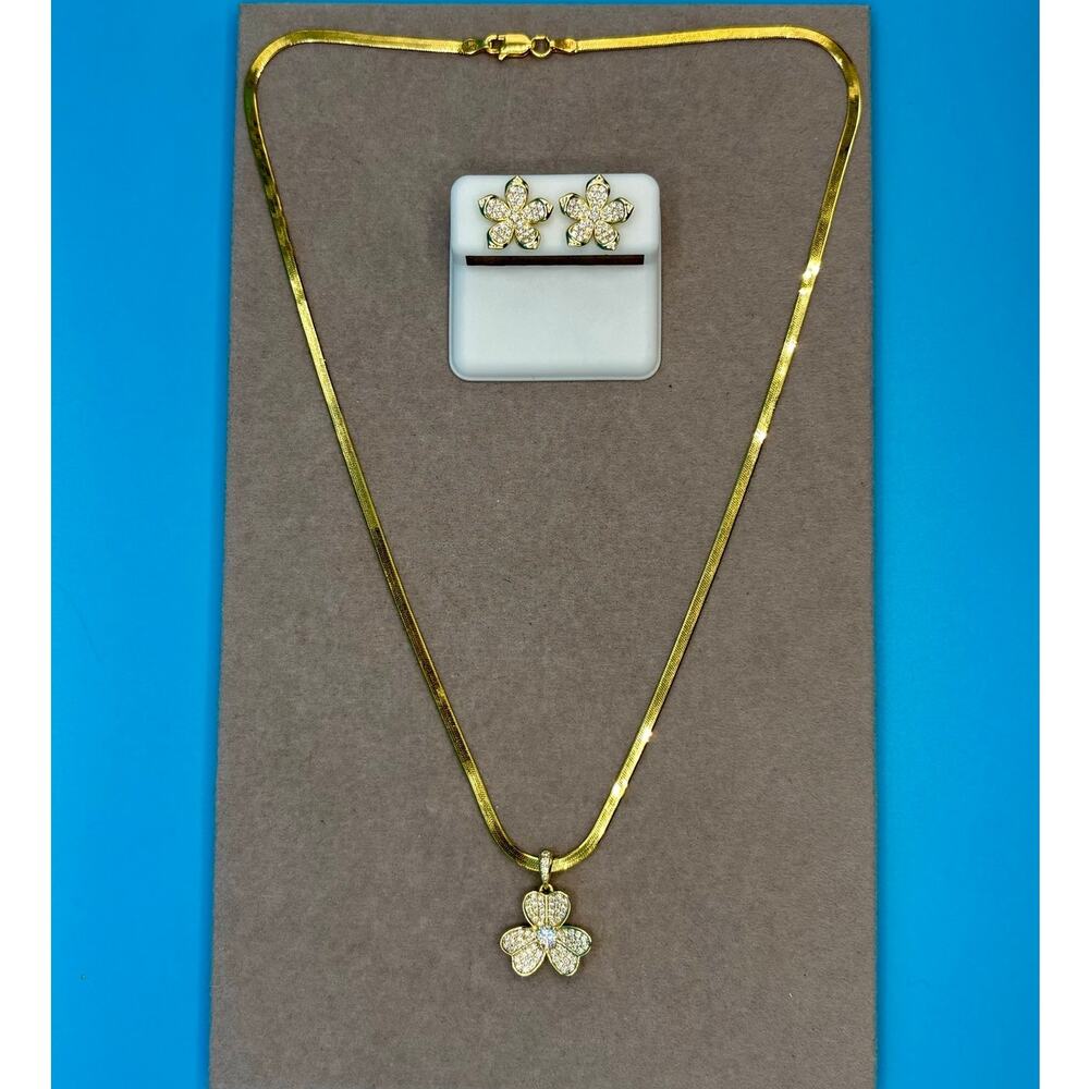 Sparkling Moissanite Flower Pendant & Earrings Set with Gold Chain - Picture 1 of 10